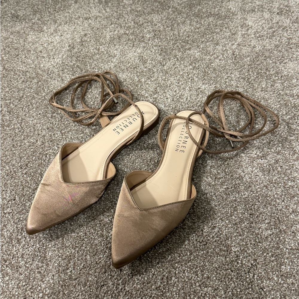 Journee Collection Theia Flats